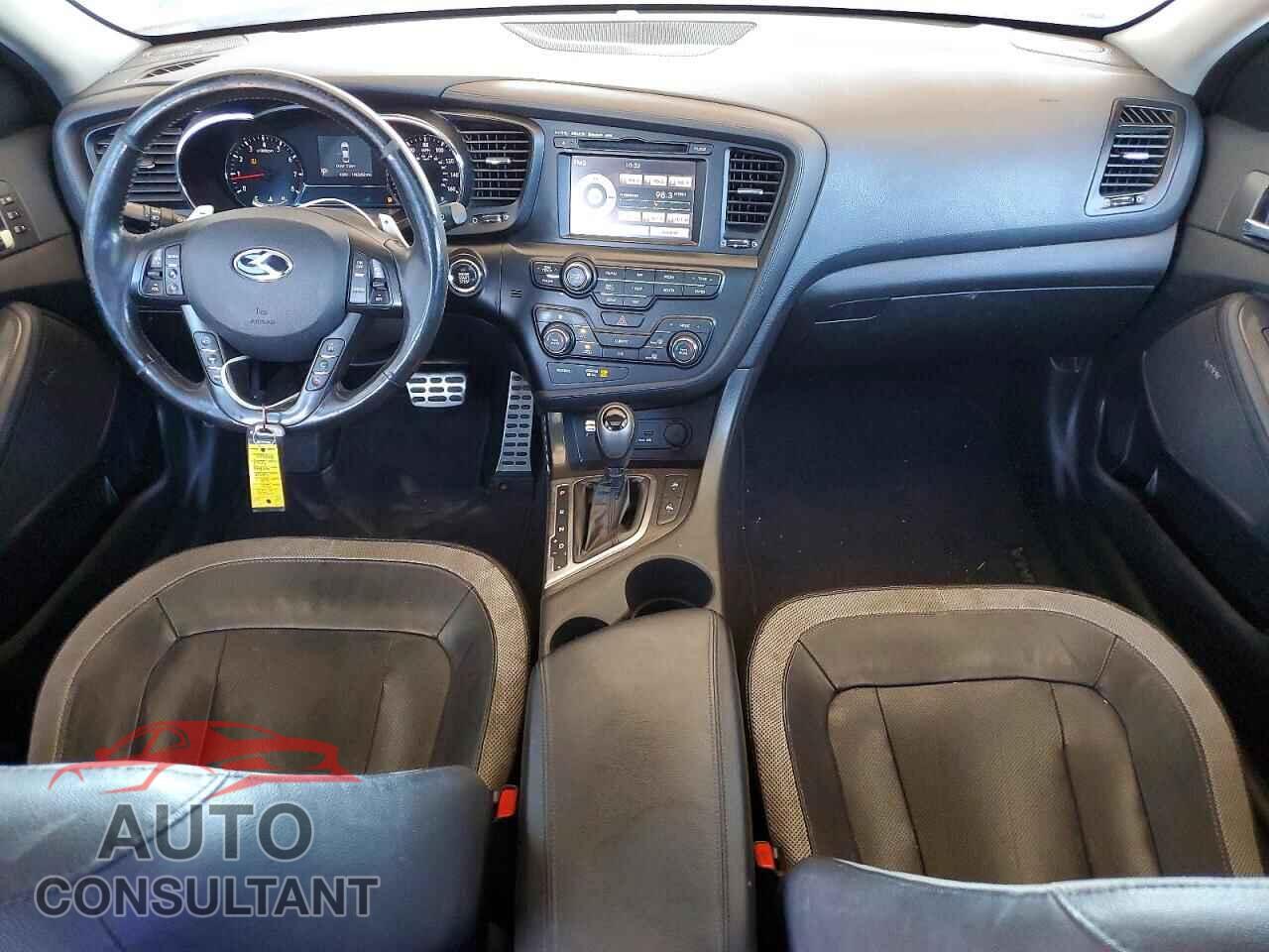 KIA OPTIMA 2011 - KNAGR4A64B5114214