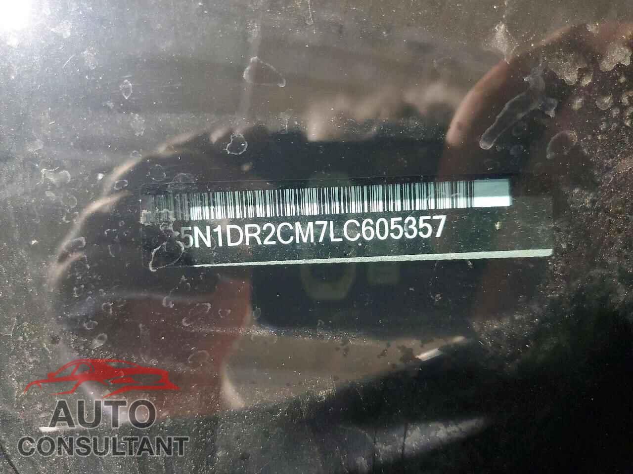 NISSAN PATHFINDER 2020 - 5N1DR2CM7LC605357