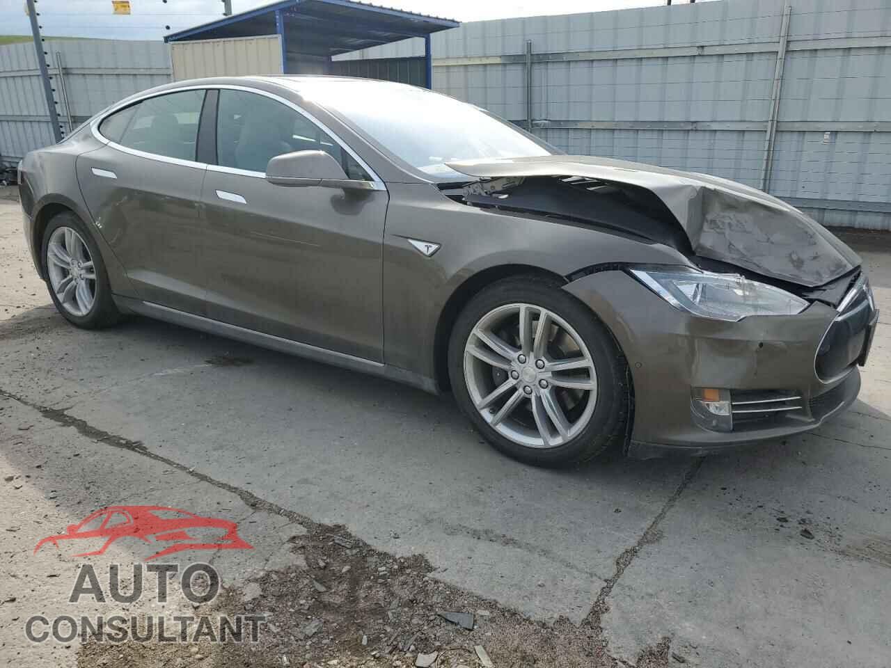 TESLA MODEL S 2015 - 5YJSA1S21FF086066