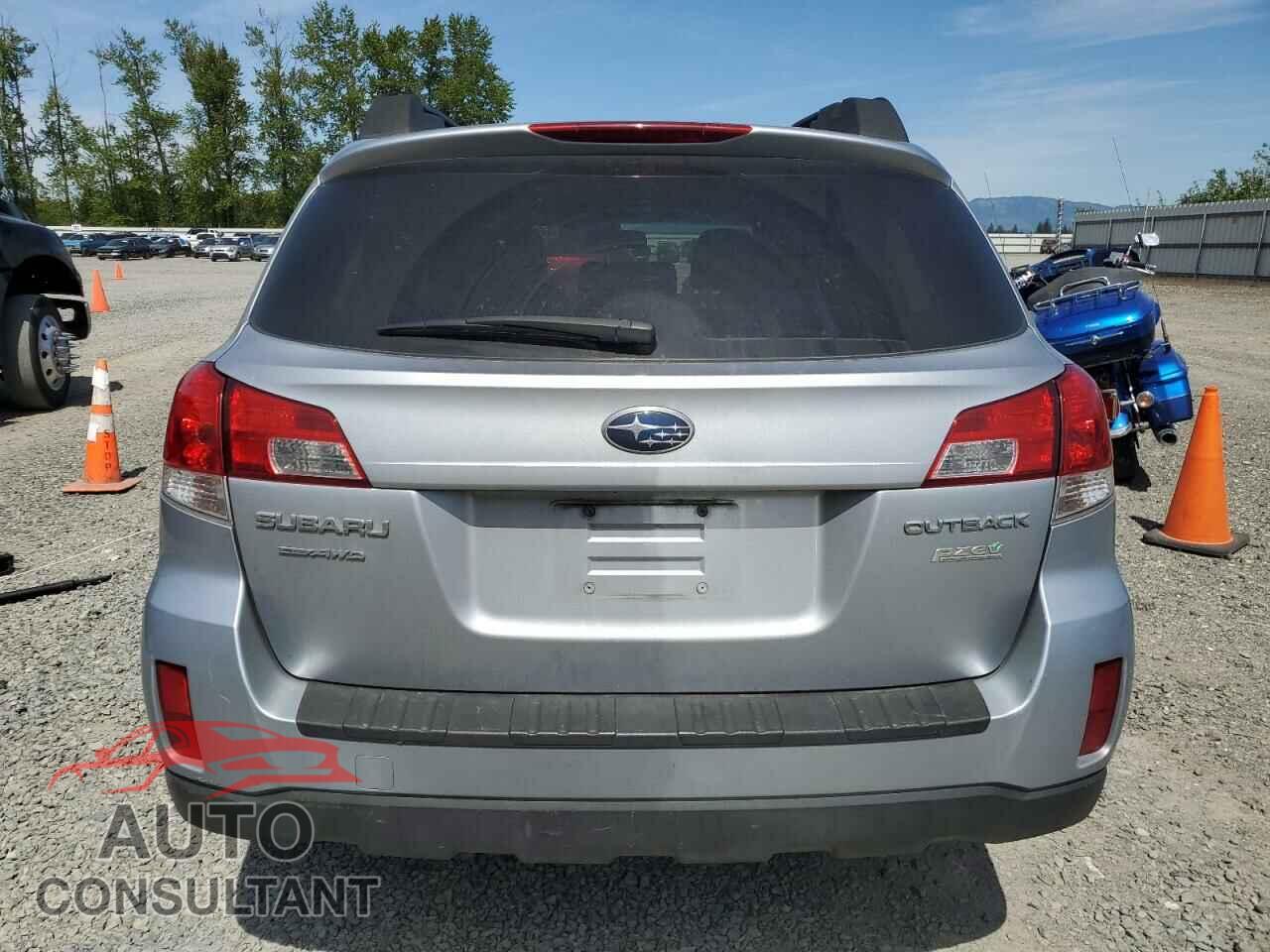 SUBARU OUTBACK 2013 - 4S4BRBCC5D3321046
