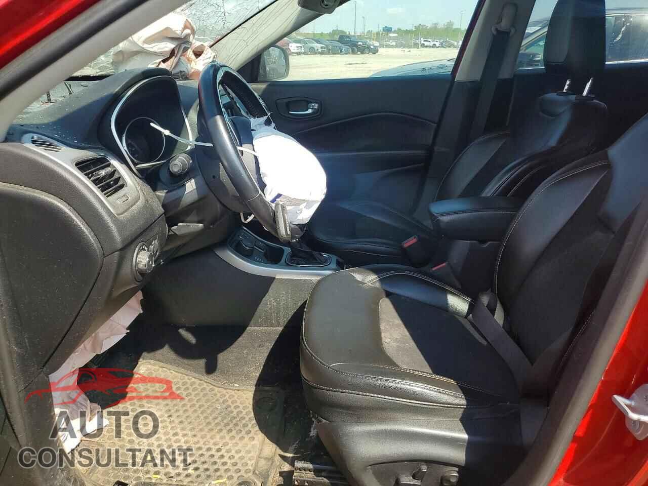 JEEP COMPASS 2018 - 3C4NJDBB7JT366180