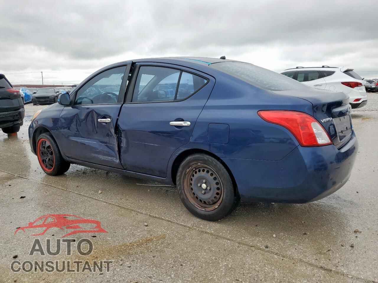 NISSAN VERSA 2012 - 3N1CN7AP1CL837014