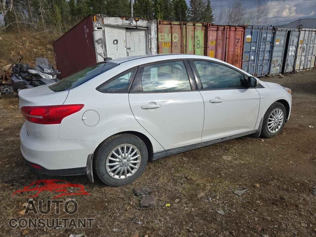 FORD FOCUS 2016 - 1FADP3F21GL231754