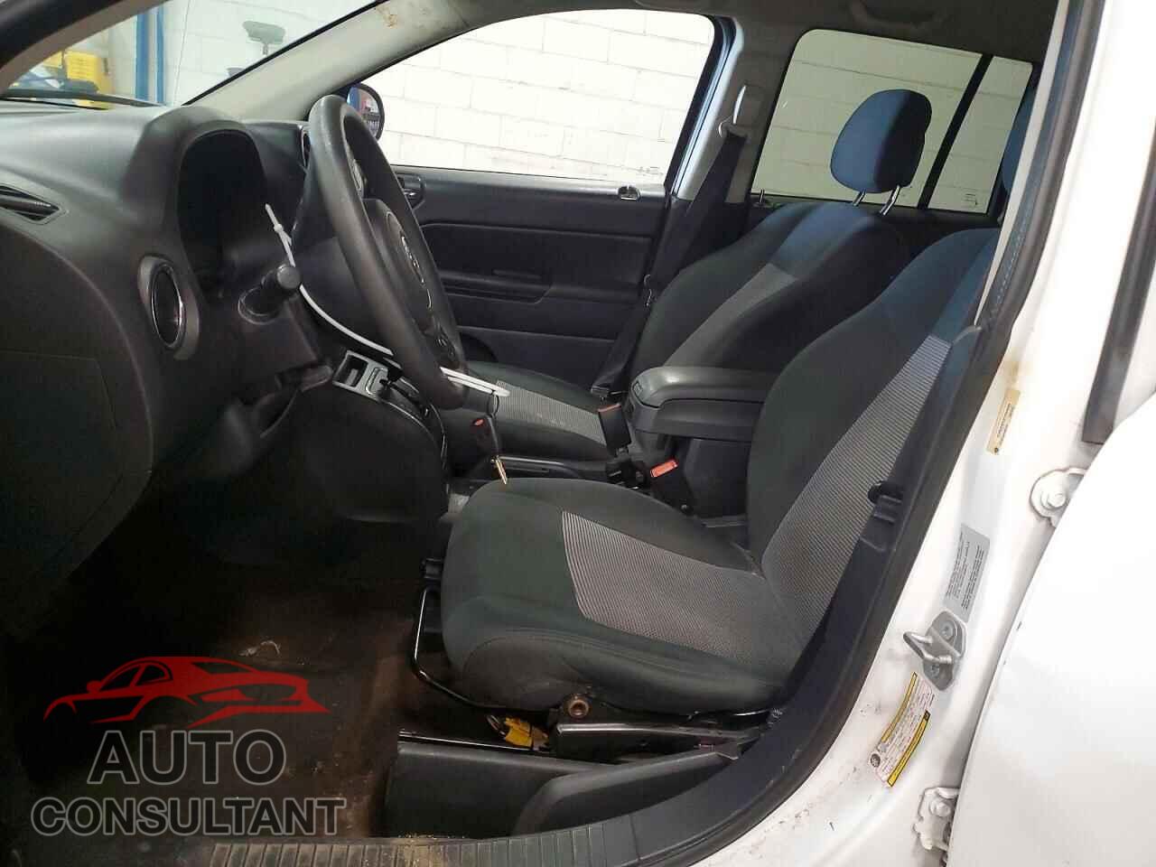 JEEP COMPASS 2015 - 1C4NJCBA3FD249680