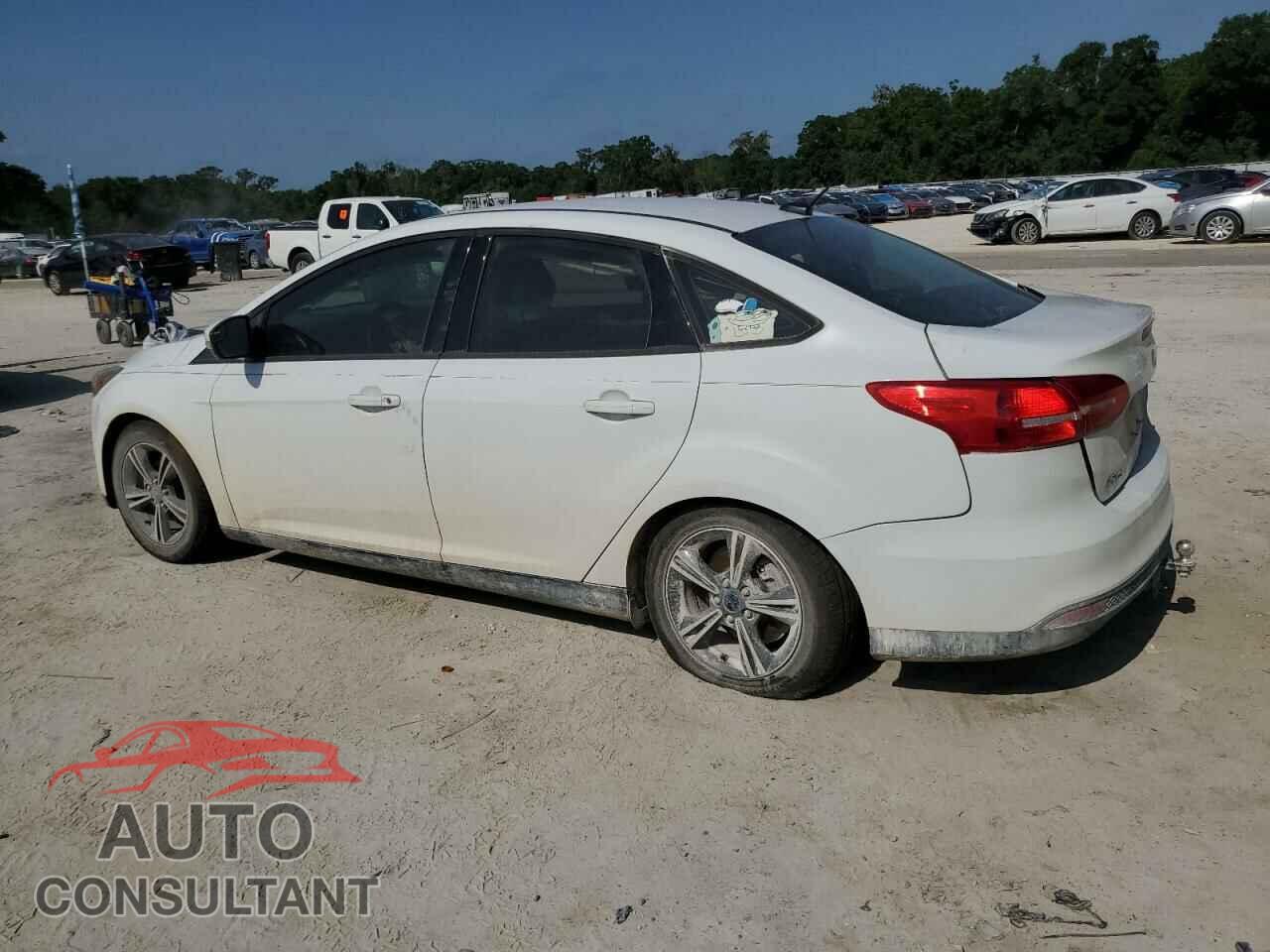 FORD FOCUS 2017 - 1FADP3FE5HL275204