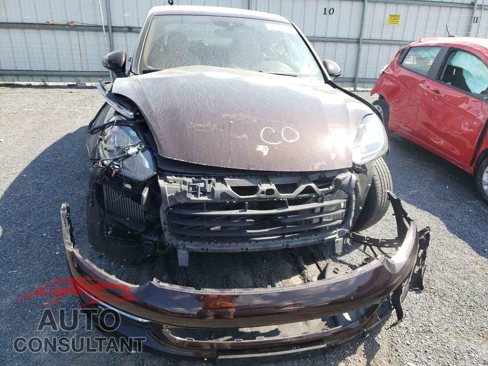 PORSCHE CAYENNE 2016 - WP1AB2A23GLA95641