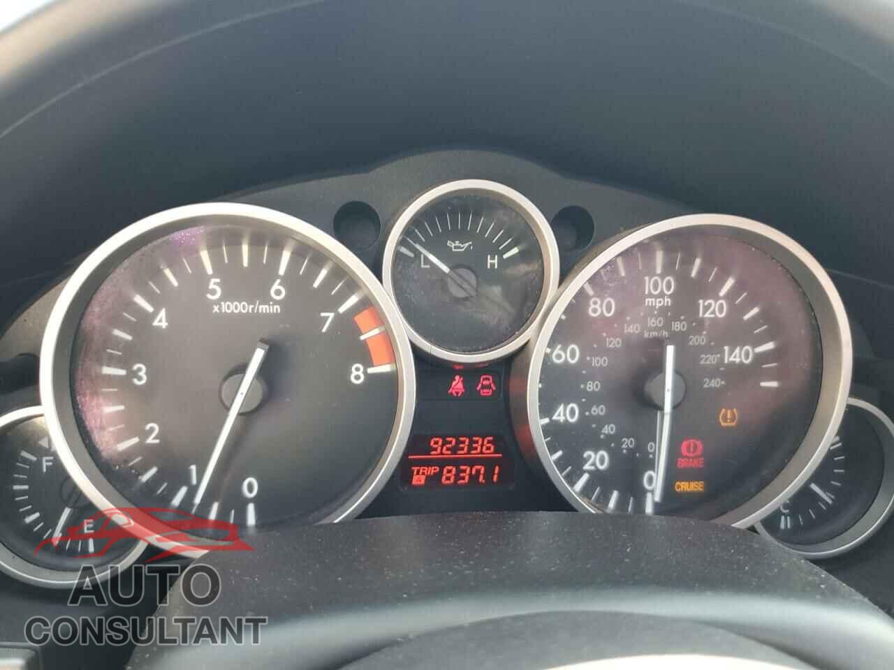 MAZDA MX5 2011 - JM1NC2JF5B0218238