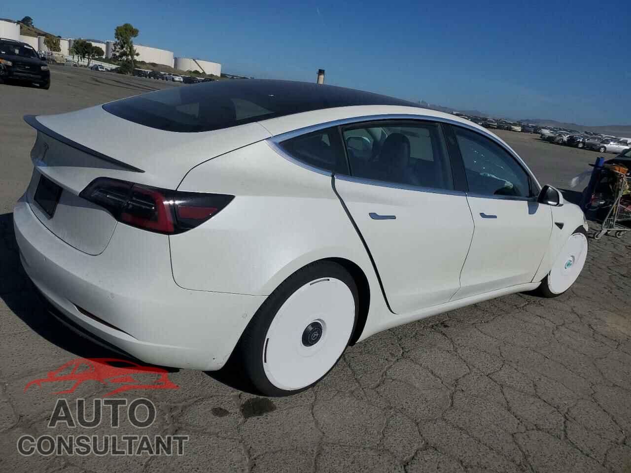 TESLA MODEL 3 2019 - 5YJ3E1EA7KF326727
