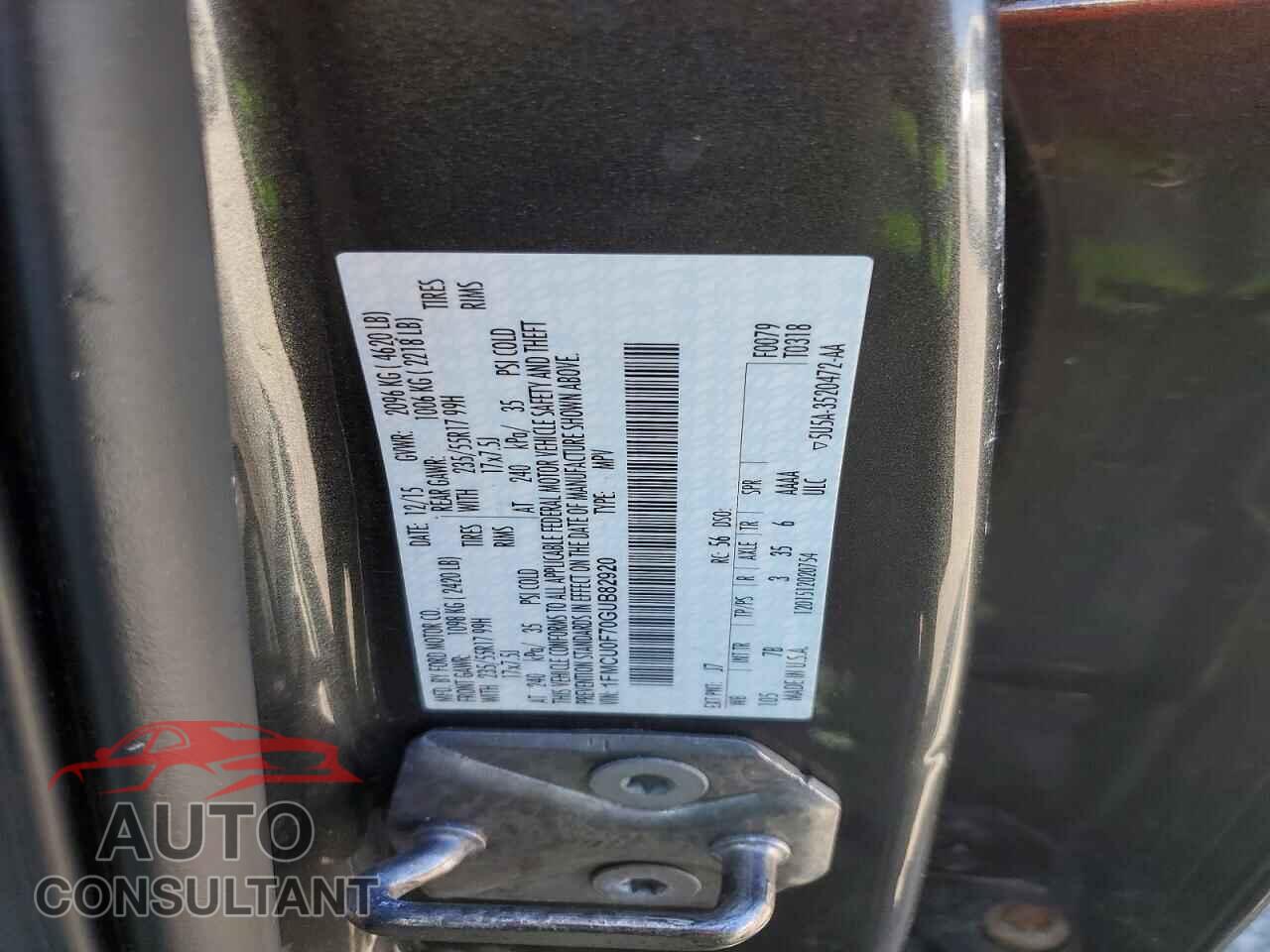 FORD ESCAPE 2016 - 1FMCU0F70GUB82920
