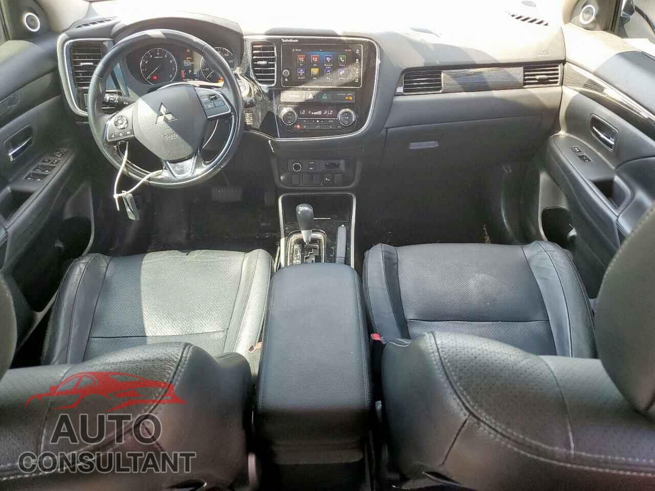 MITSUBISHI OUTLANDER 2017 - JA4AD3A30HZ035190