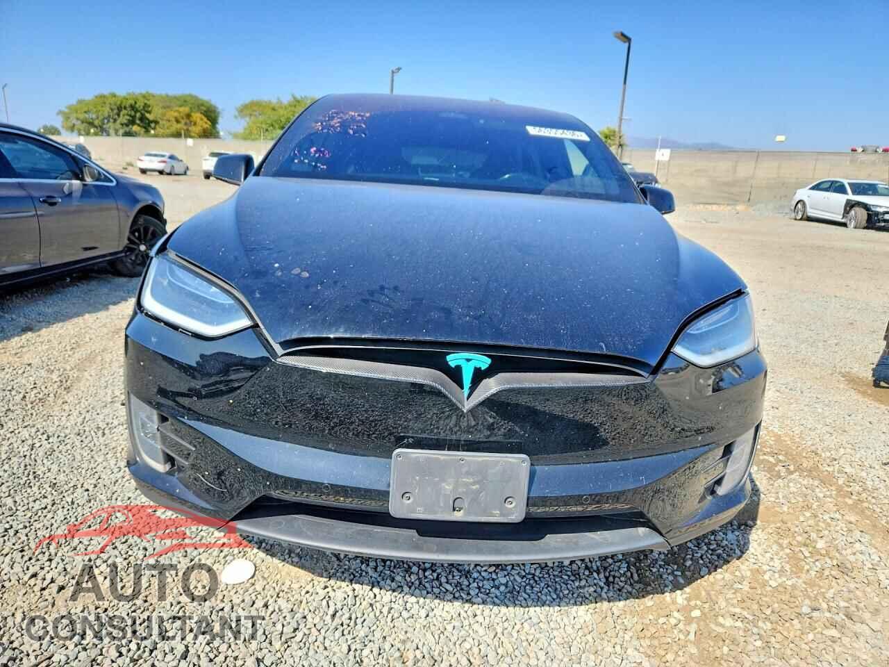 TESLA MODEL X 2018 - 5YJXCBE43JF142956