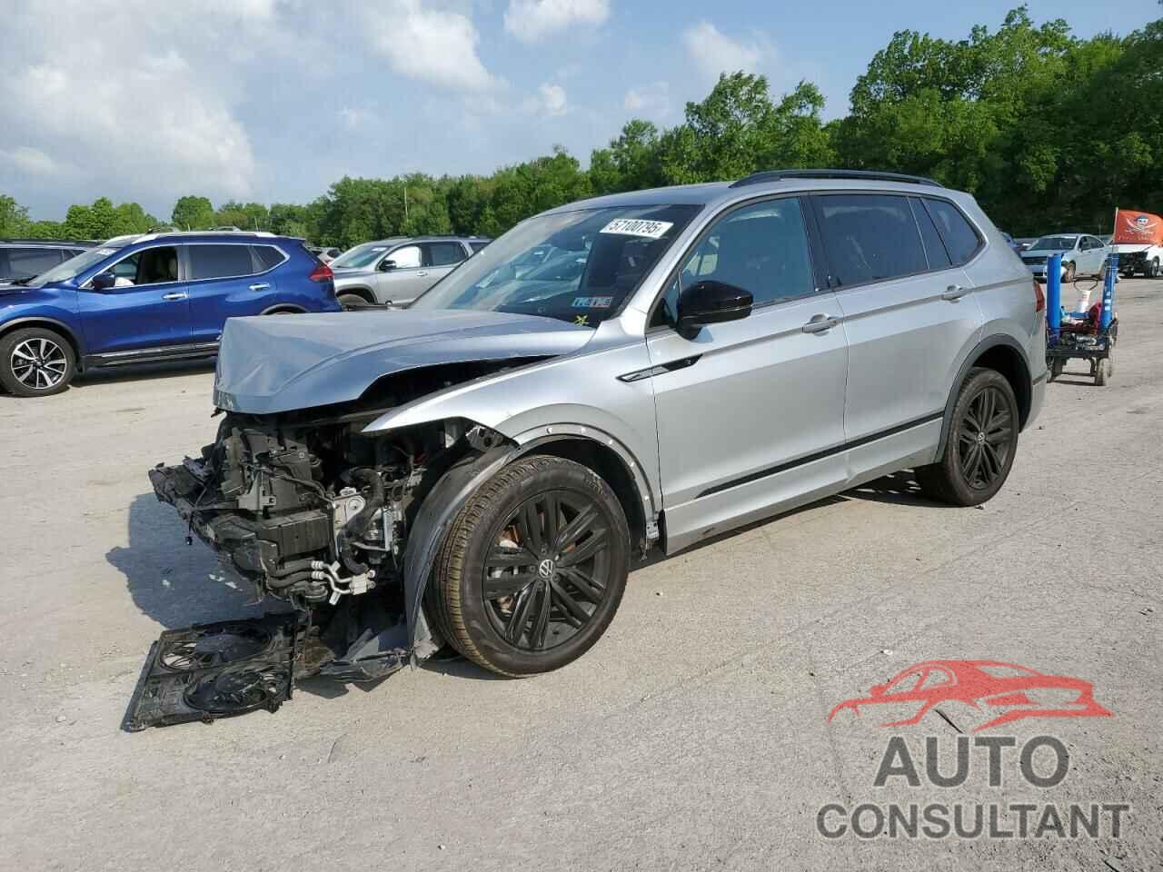 VOLKSWAGEN TIGUAN 2022 - 3VV8B7AX2NM061826