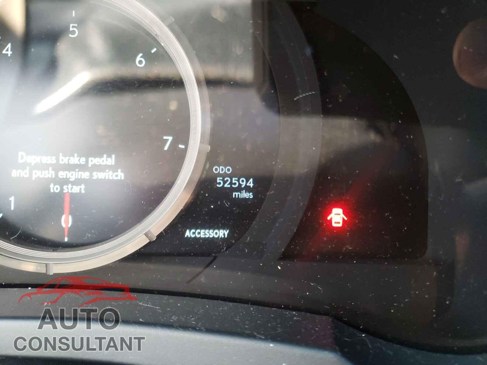 LEXUS IS 2016 - JTHBA1D29G5031265