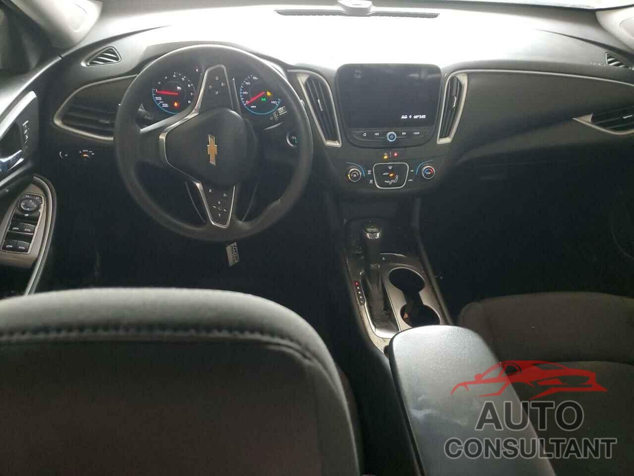 CHEVROLET MALIBU 2020 - 1G1ZB5ST8LF087243