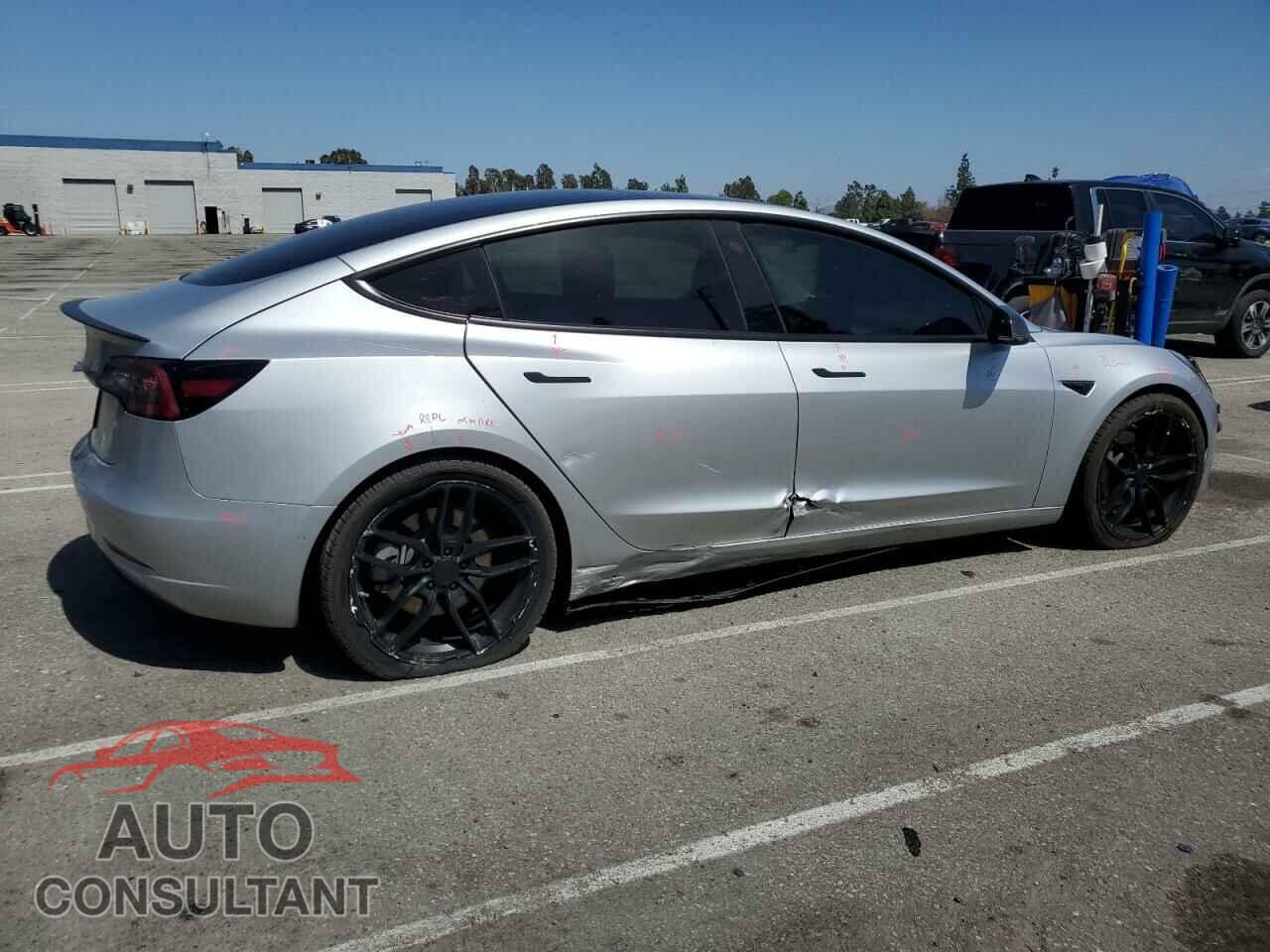 TESLA MODEL 3 2018 - 5YJ3E1EA3JF039481