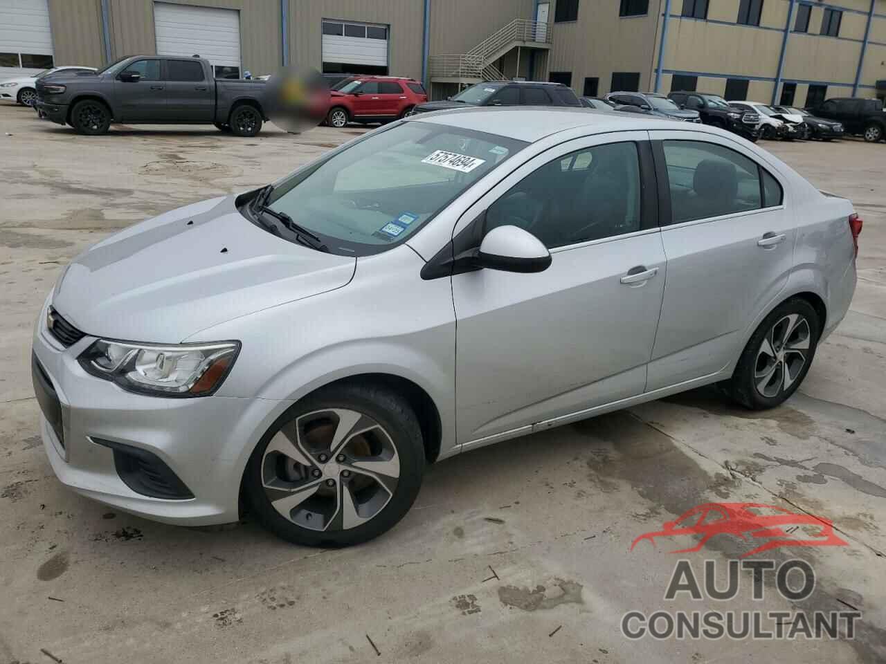 CHEVROLET SONIC 2018 - 1G1JF5SB4J4107635