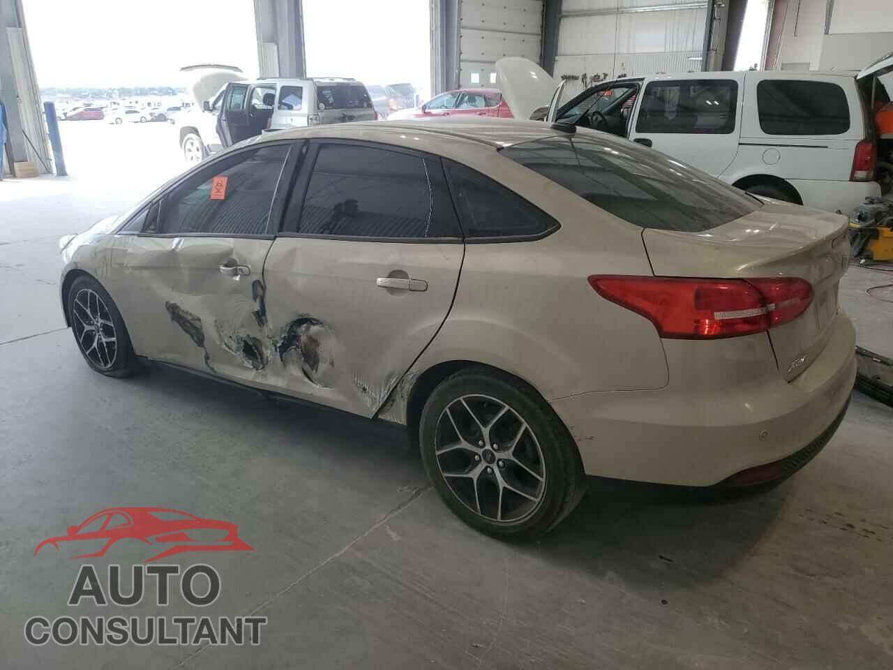 FORD FOCUS 2017 - 1FADP3H20HL342956
