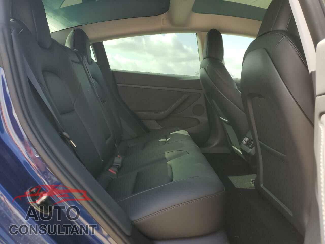 TESLA MODEL 3 2022 - 5YJ3E1EAXNF317153
