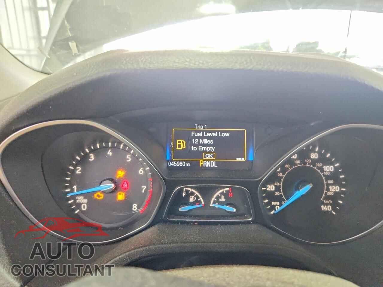 FORD FOCUS 2017 - 1FADP3E20HL244840