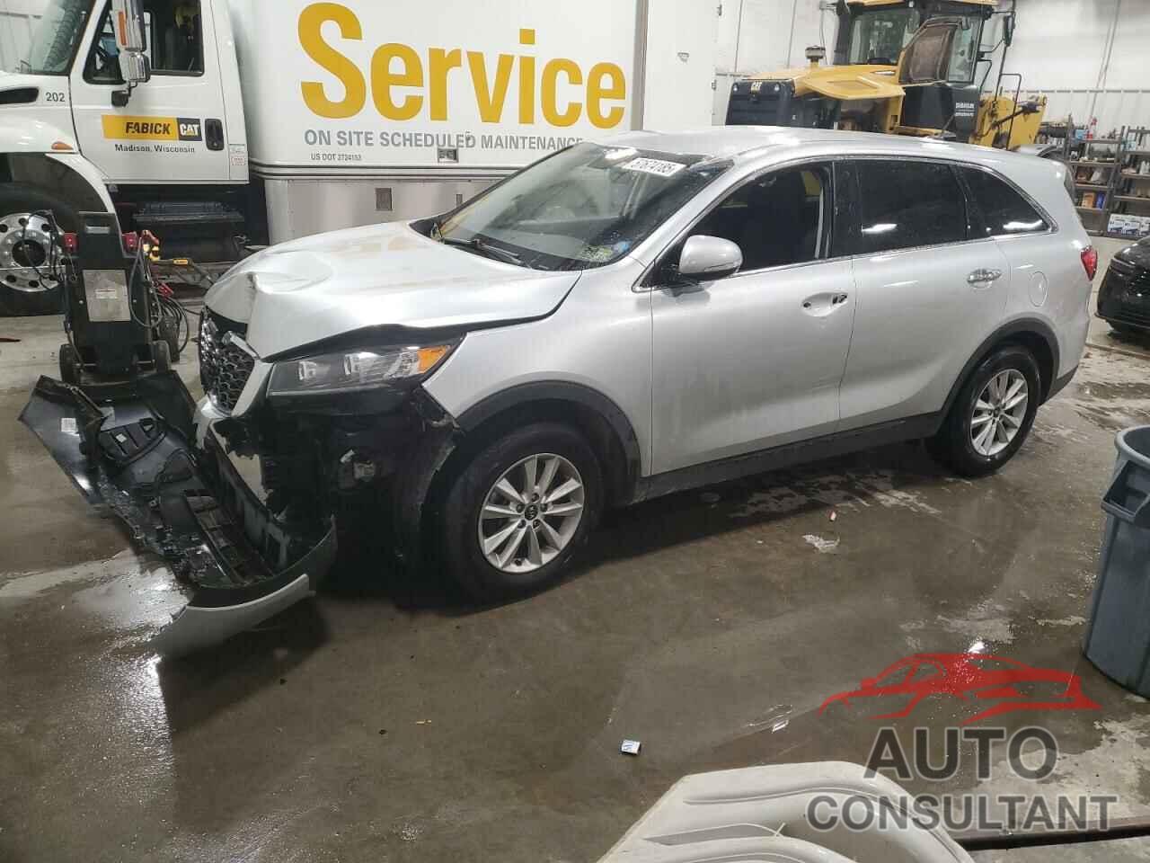 KIA SORENTO 2019 - 5XYPG4A53KG493911