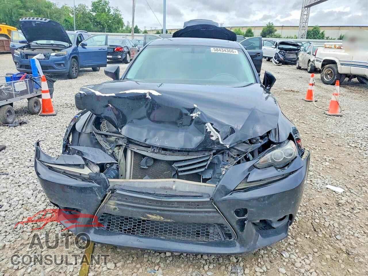 LEXUS IS 2014 - JTHCF1D29E5011312