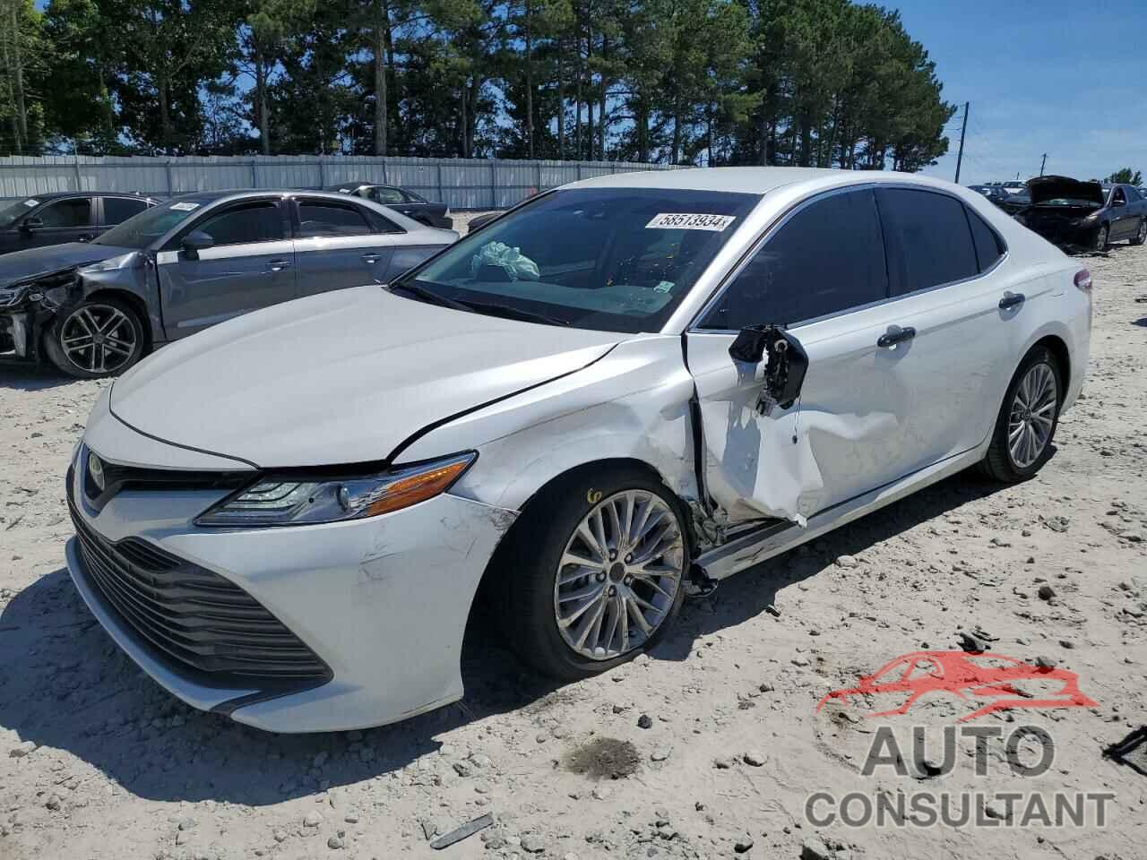 TOYOTA CAMRY 2020 - 4T1F11AKXLU311795
