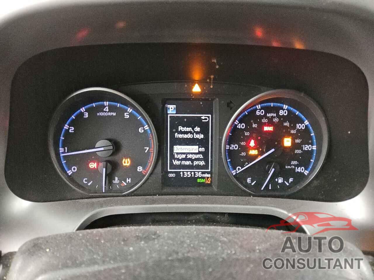 TOYOTA RAV4 2018 - JTMWFREV1JJ735535