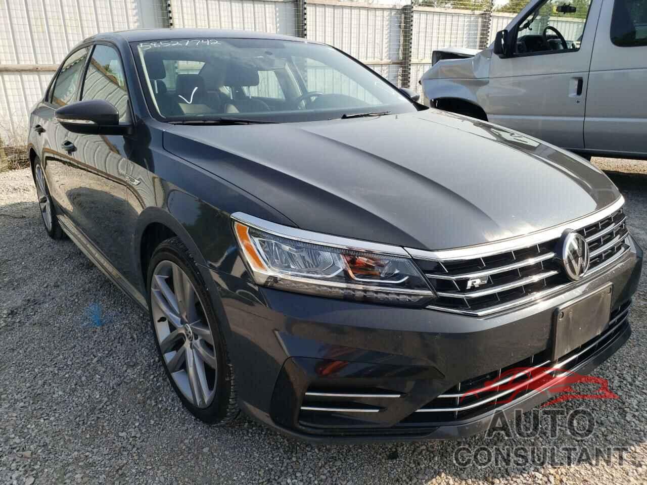 VOLKSWAGEN PASSAT 2018 - 1VWAA7A3XJC011376
