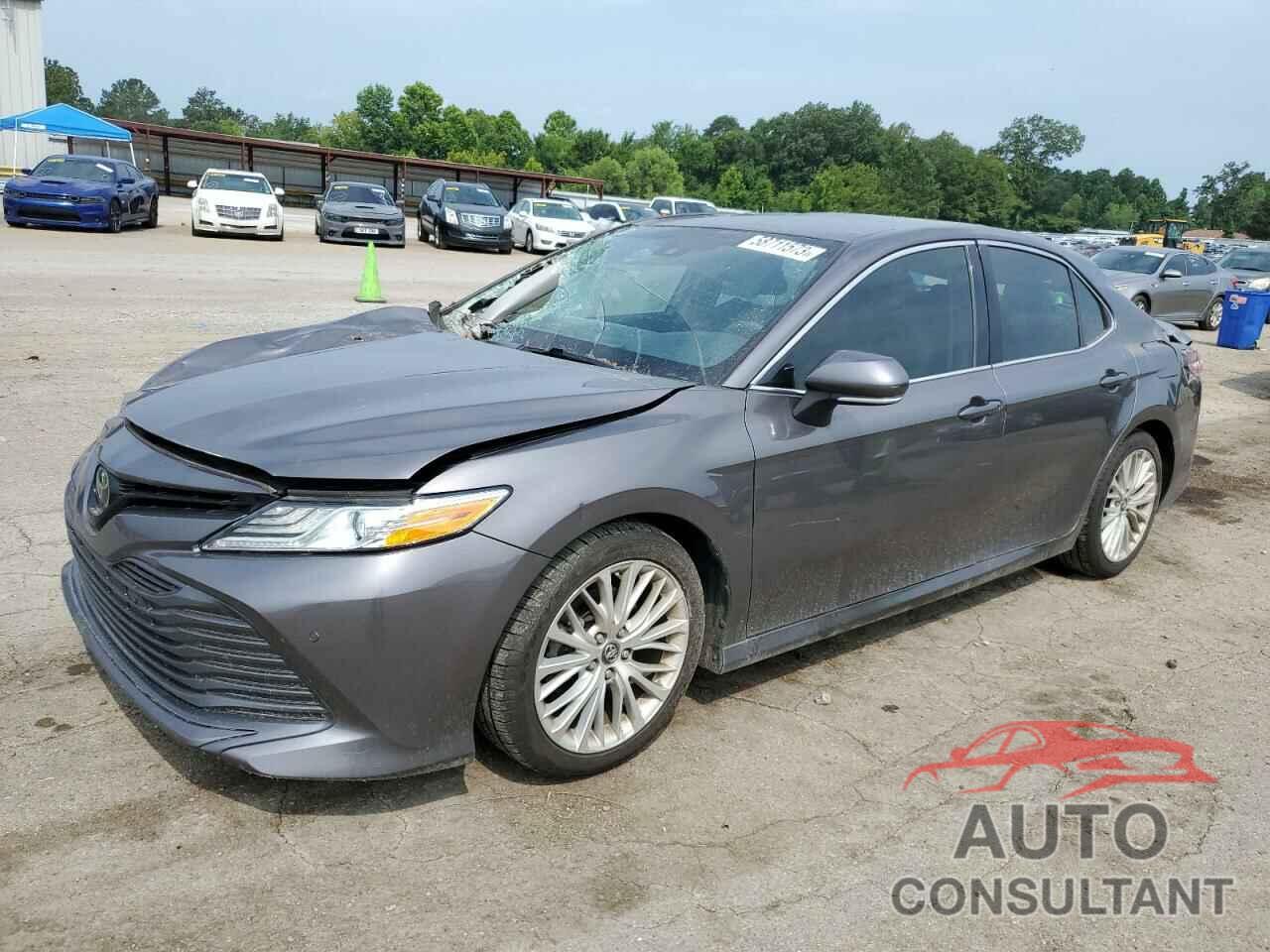 TOYOTA CAMRY 2018 - 4T1B11HK9JU514419