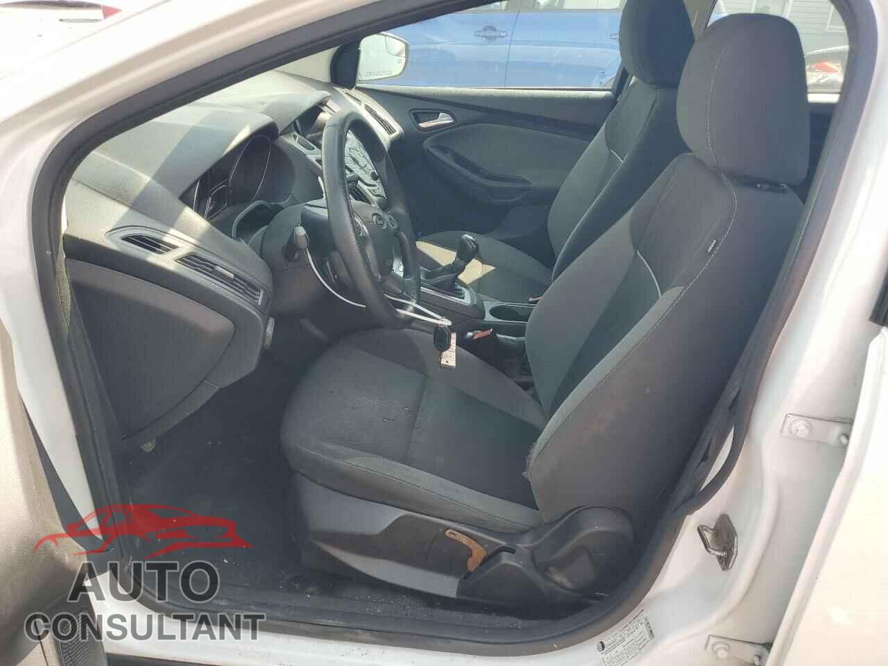 FORD FOCUS 2012 - 1FAHP3F21CL445400