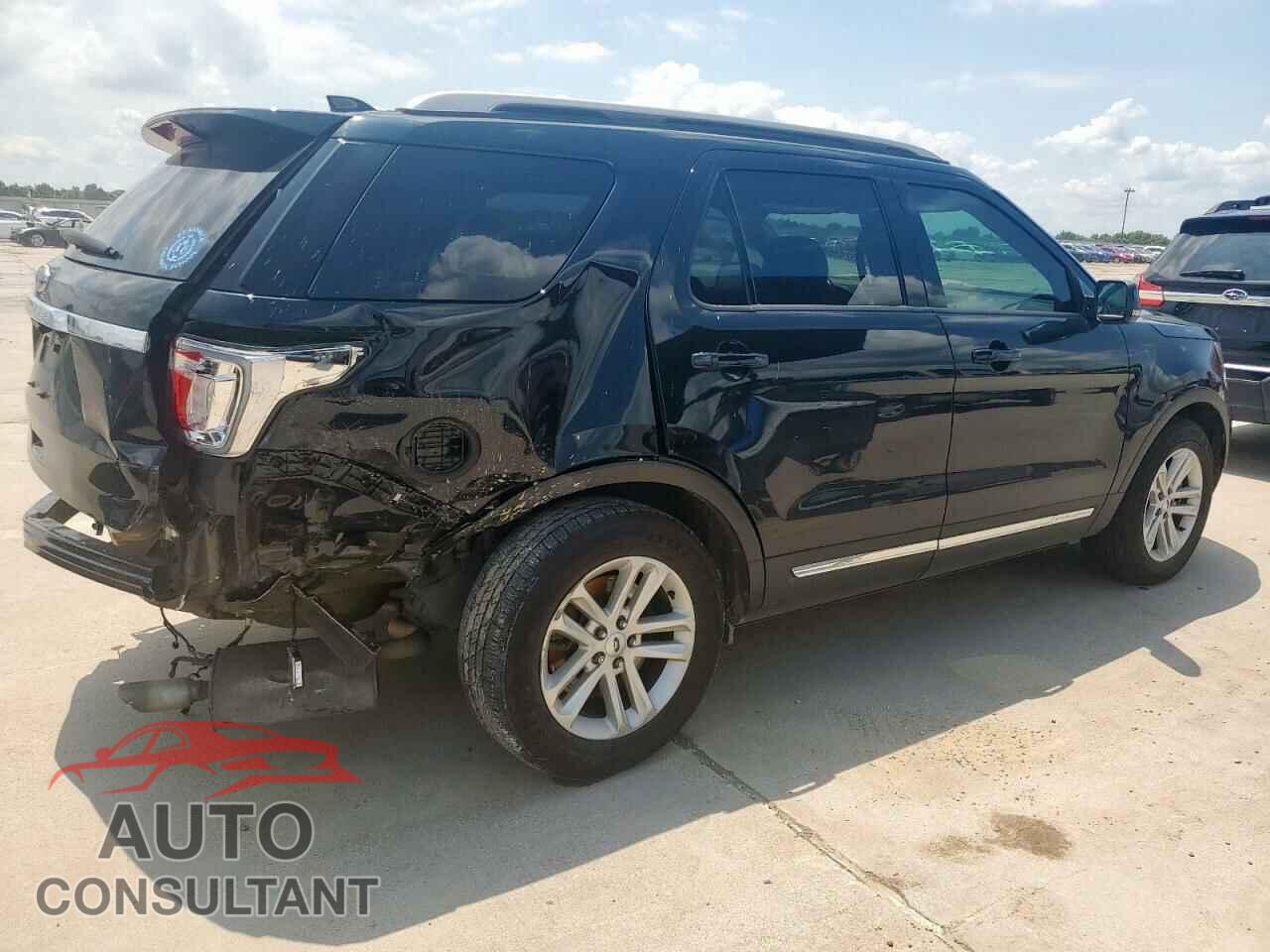 FORD EXPLORER 2017 - 1FM5K7D88HGC53901