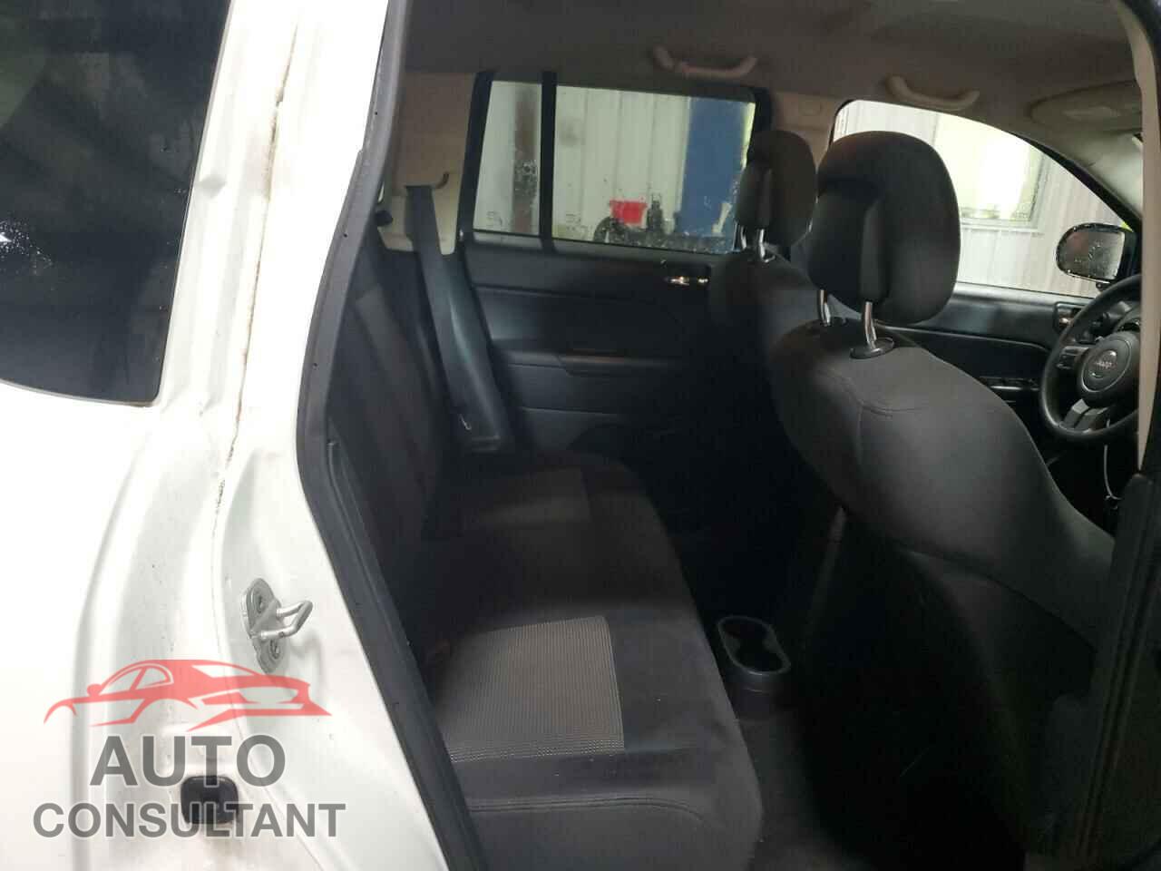 JEEP COMPASS 2011 - 1J4NF1FB1BD266586