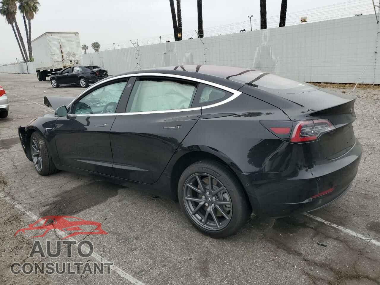 TESLA MODEL 3 2018 - 5YJ3E1EA4JF166076