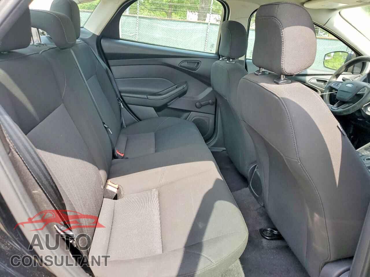 FORD FOCUS 2016 - 1FADP3E22GL219758