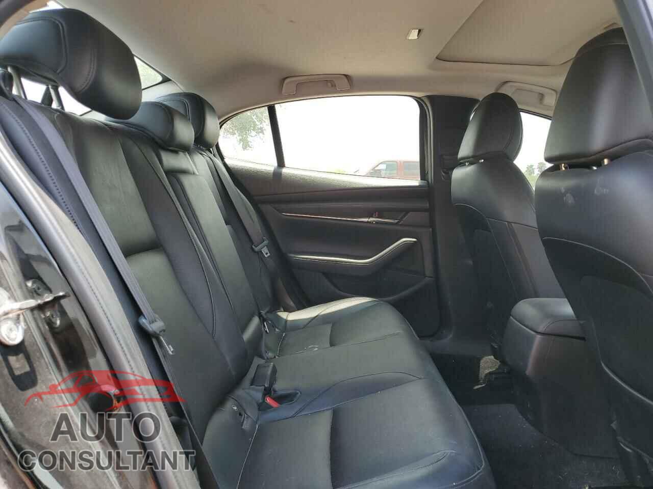 MAZDA 3 2019 - JM1BPACMXK1101746