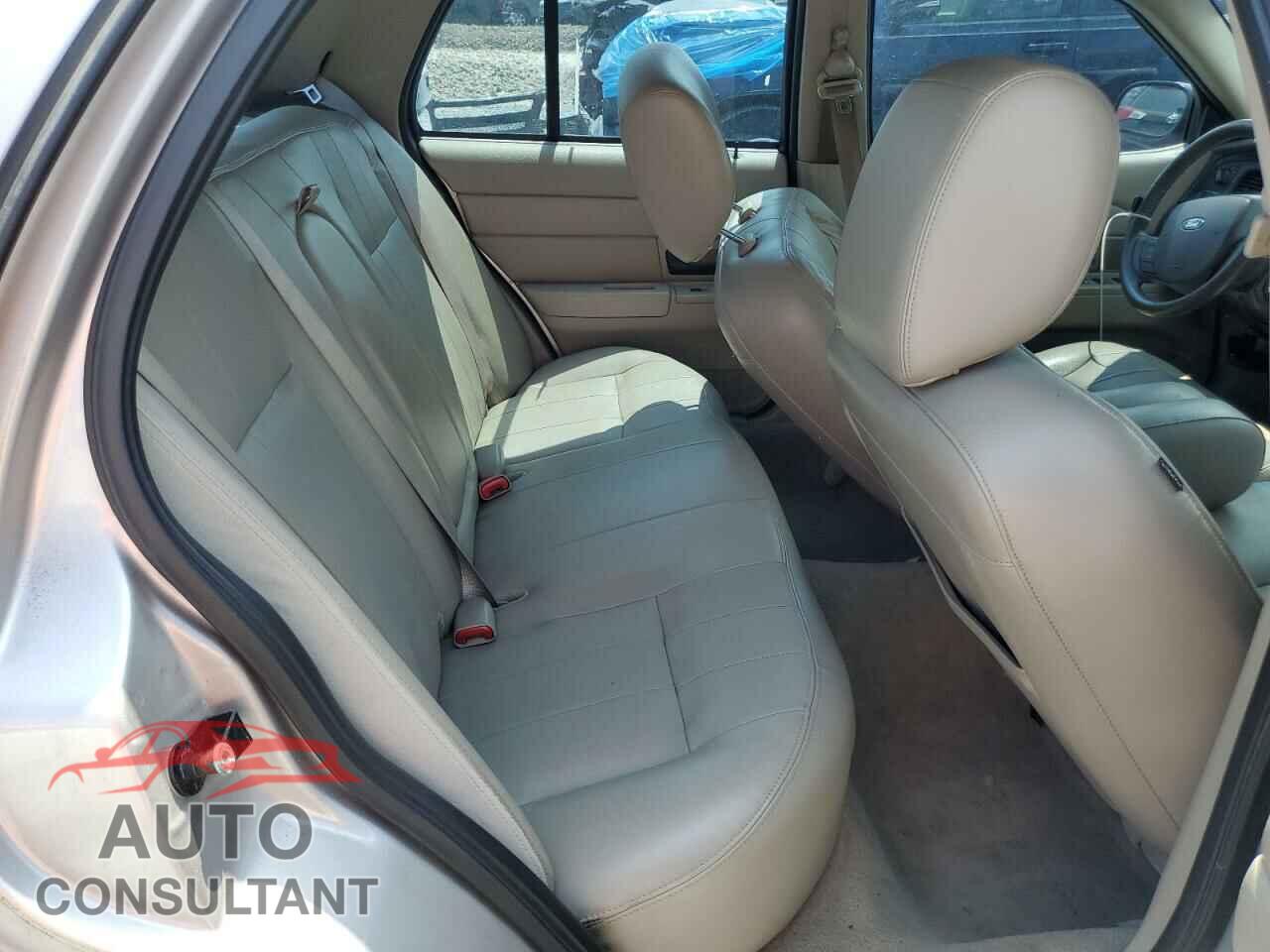 FORD CROWN VIC 2011 - 2FABP7EV8BX127199