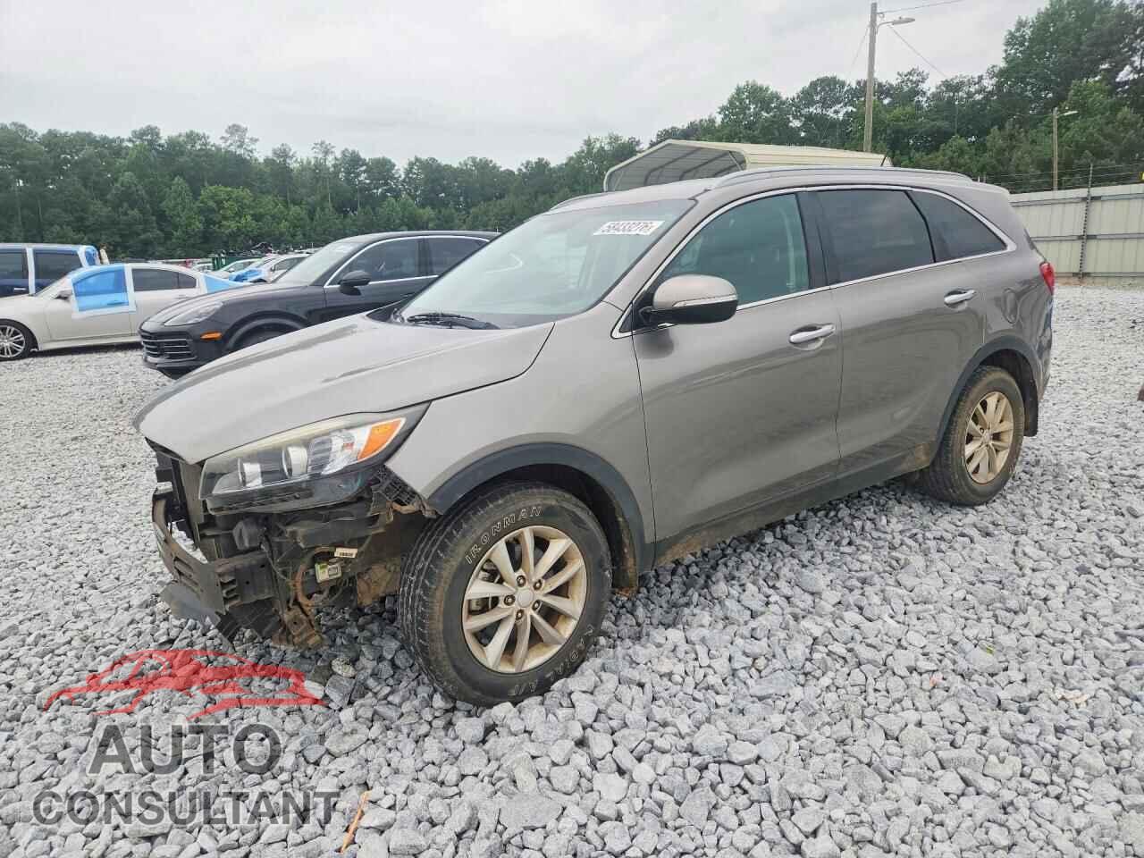 KIA SORENTO 2017 - 5XYPG4A35HG205345