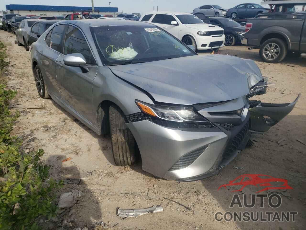 TOYOTA CAMRY 2020 - 4T1G11AK5LU889971