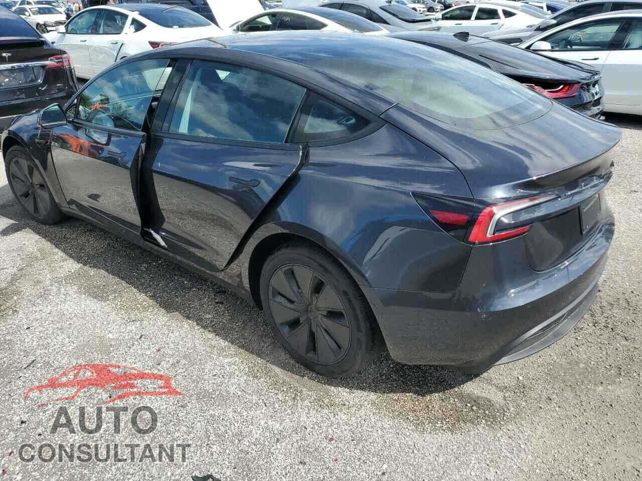 TESLA MODEL 3 2024 - 5YJ3E1EA5RF722715