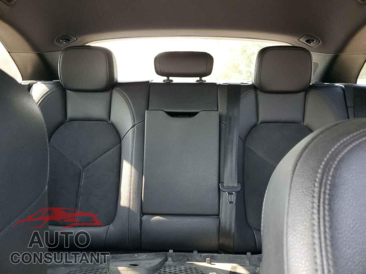 PORSCHE MACAN 2017 - WP1AA2A58HLB06826