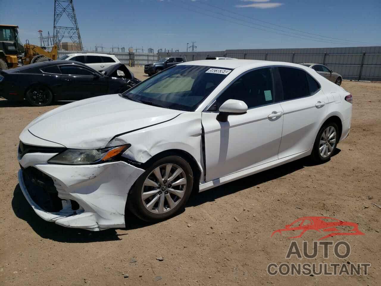 TOYOTA CAMRY 2018 - 4T1B11HK3JU081213