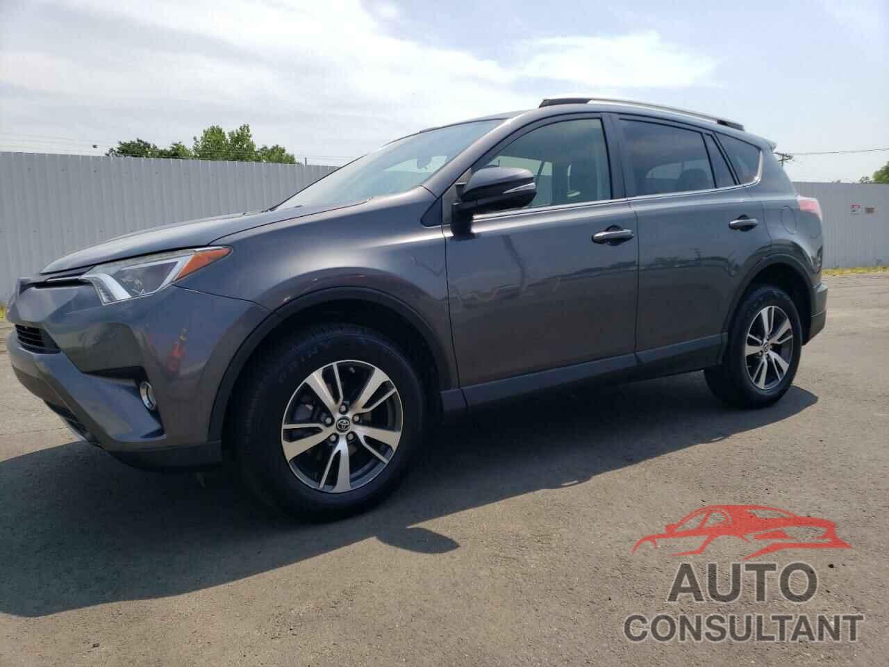 TOYOTA RAV4 2017 - JTMWFREV8HD100806