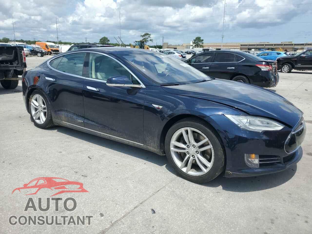 TESLA MODEL S 2014 - 5YJSA1H12EFP61355