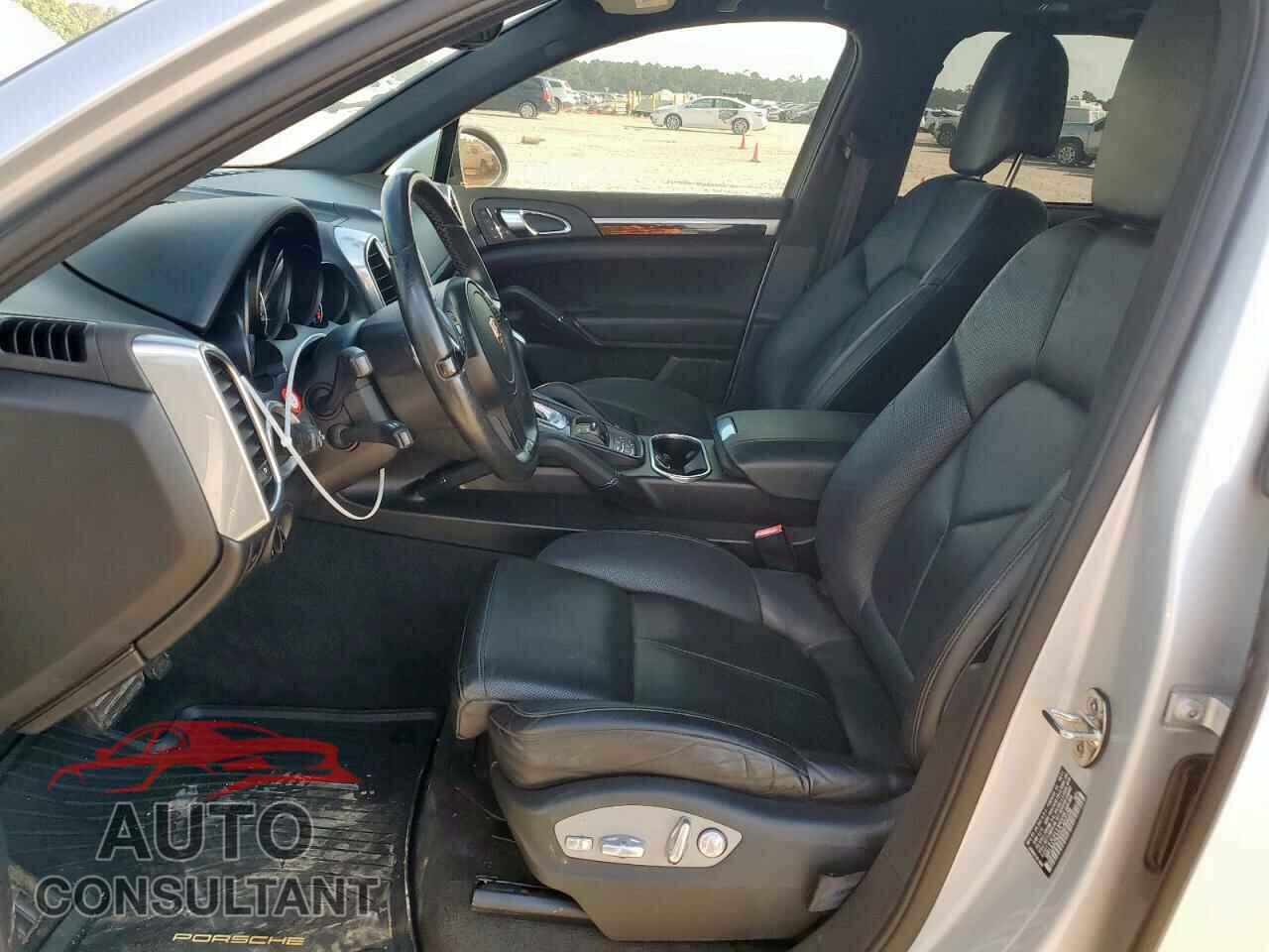 PORSCHE CAYENNE 2012 - WP1AA2A22CLA02105
