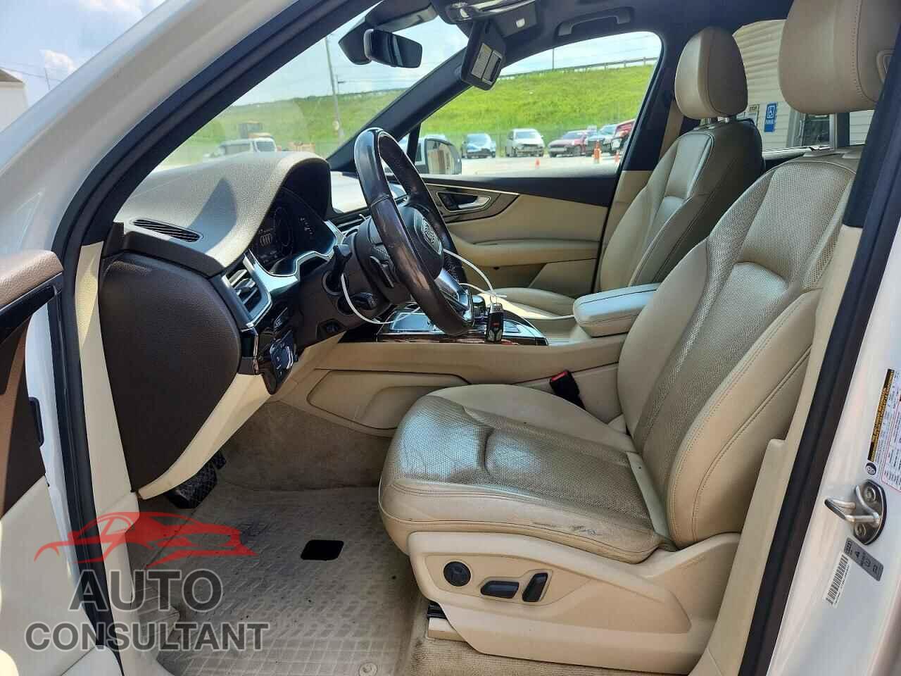 AUDI Q7 2017 - WA1LAAF77HD014139