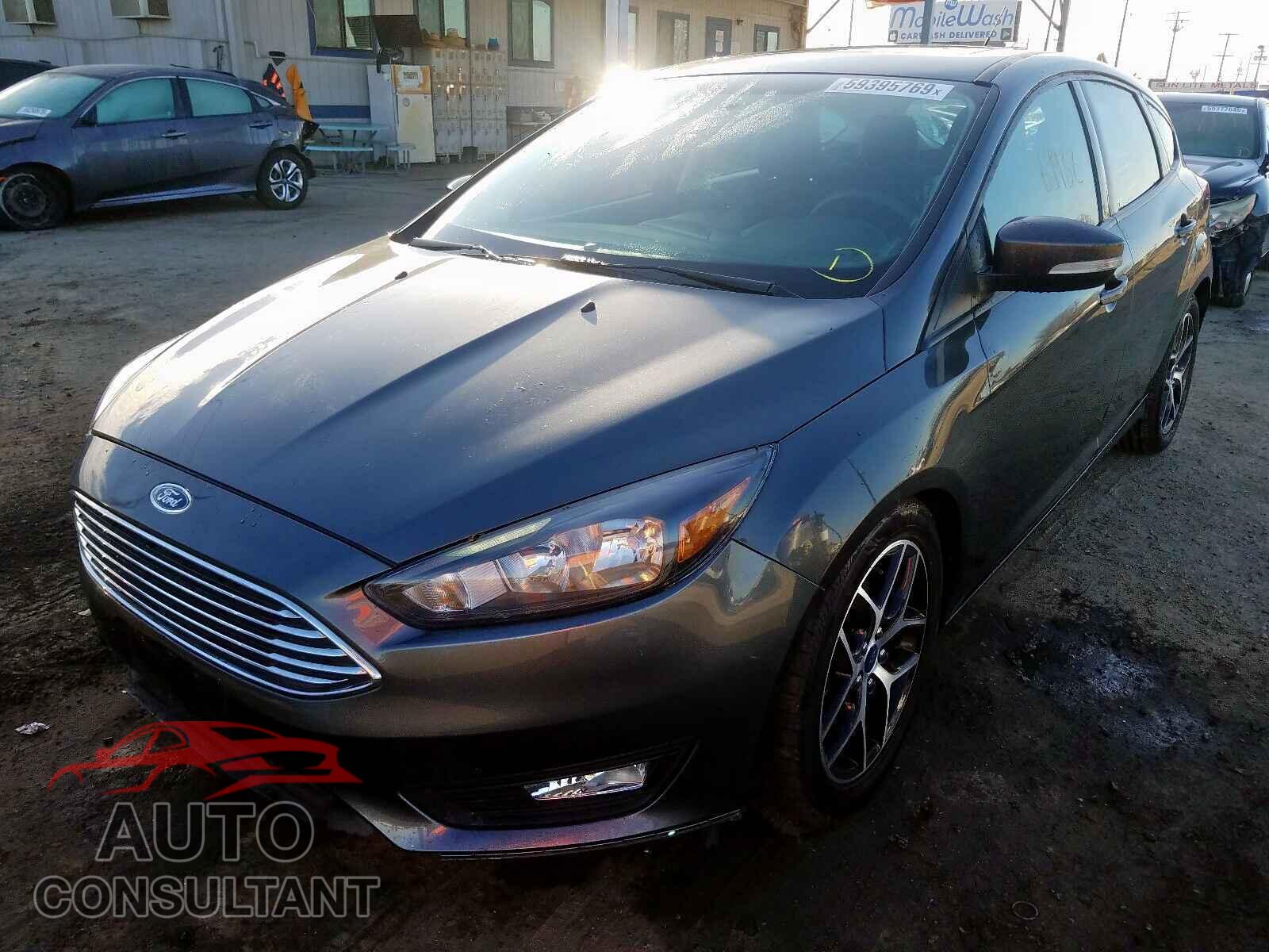 FORD FOCUS 2017 - 1FADP3M29HL264604