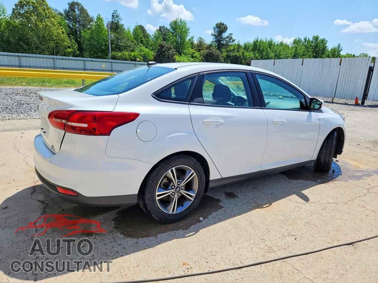 FORD FOCUS 2018 - 1FADP3FE5JL319336