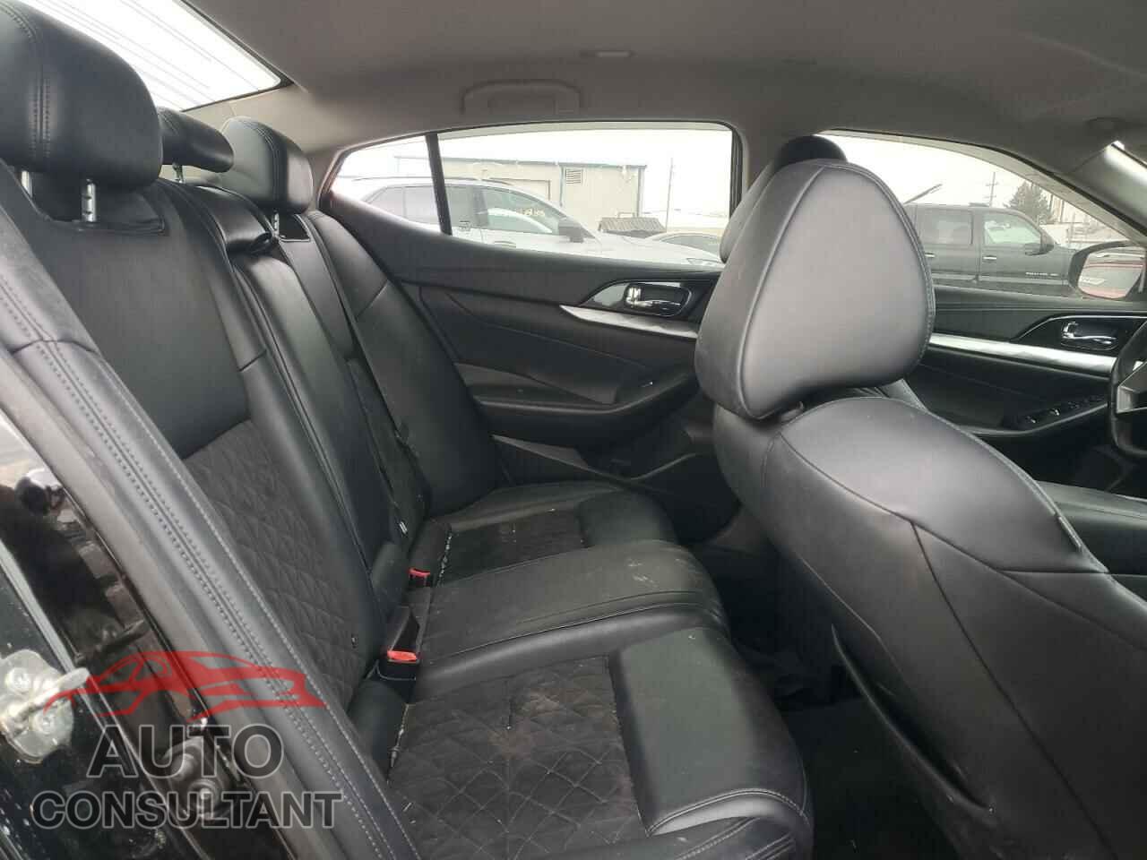 NISSAN MAXIMA 2017 - 1N4AA6AP4HC366186