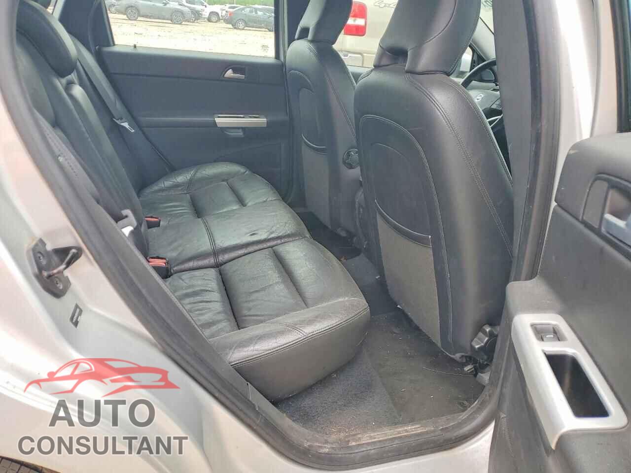 VOLVO V50 2011 - YV1672MW5B2630582