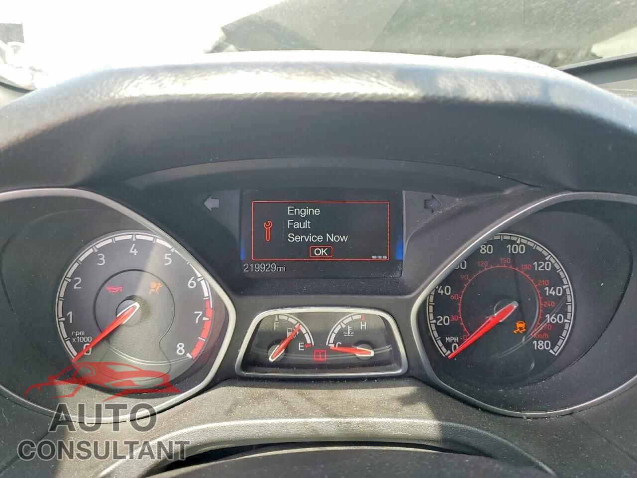 FORD FOCUS 2017 - 1FADP3L96HL284257